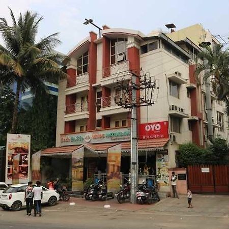 Hotel Vandematharam Bangalore Bagian luar foto
