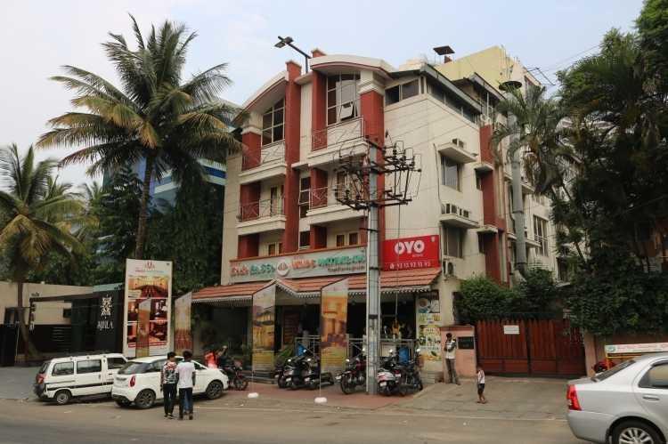 Hotel Vandematharam Bangalore Bagian luar foto