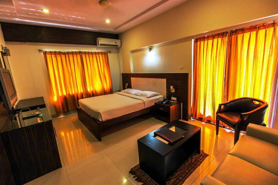 Hotel Vandematharam Bangalore Bagian luar foto